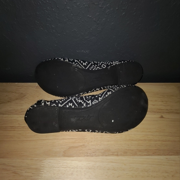 American Eagle Outfitters Canvas Elastic Flats - Picture 5 of 6